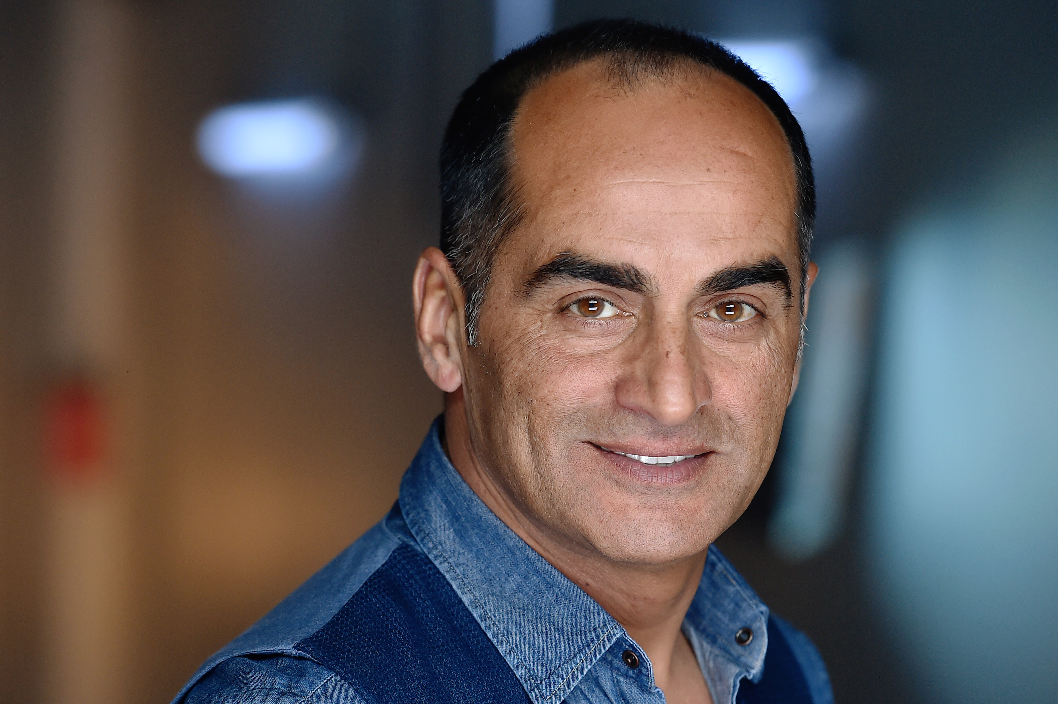 4-Navid Negahban 8128